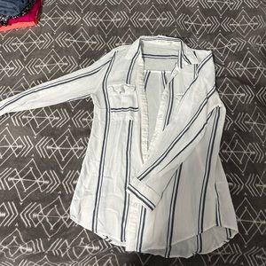 White with blue stripe button down blouse top, Blu Pepper